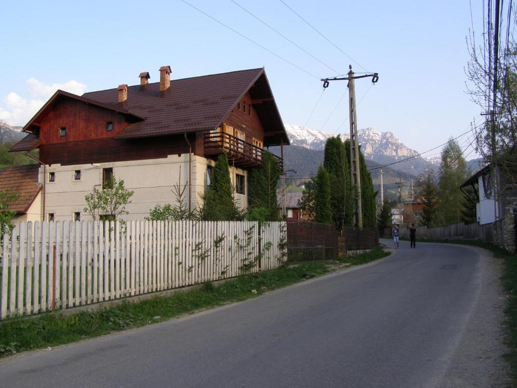 برانْ Pensiunea Belvedere المظهر الخارجي الصورة